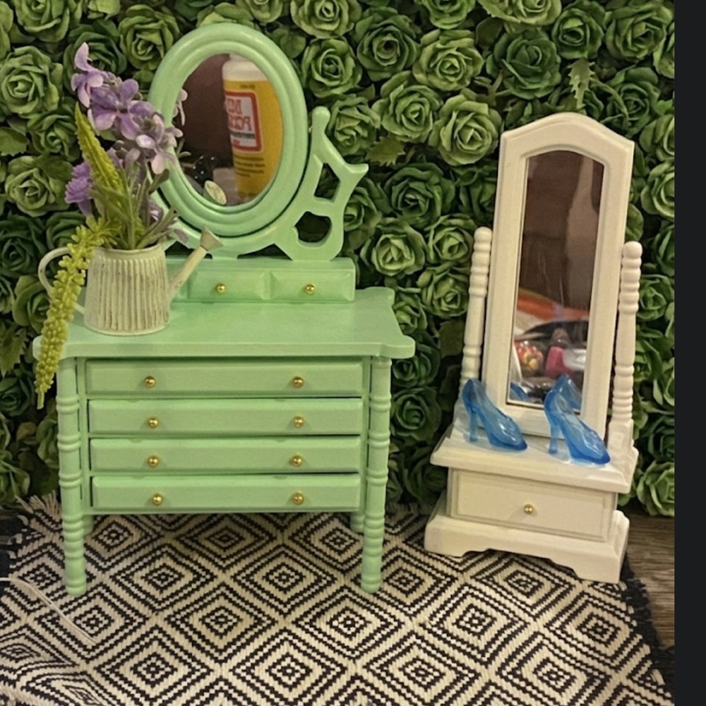 Mint Green Doll Vanity Table with Mirror
